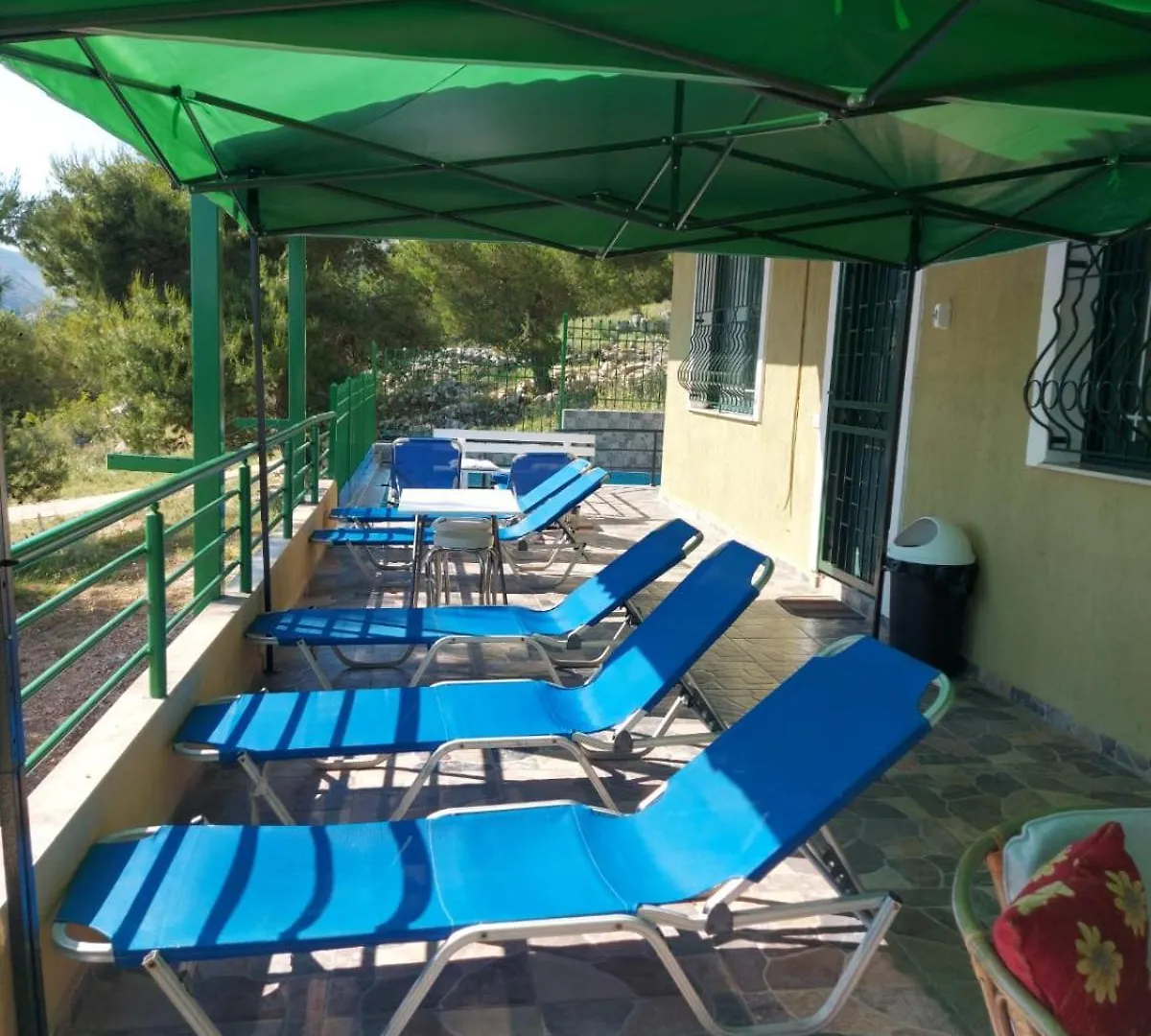 Villa Luiziana Sarandë 0*,